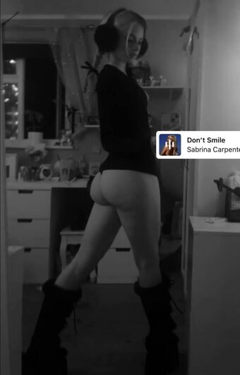 222.mollsx Naakte Lekken OnlyFans Foto 31