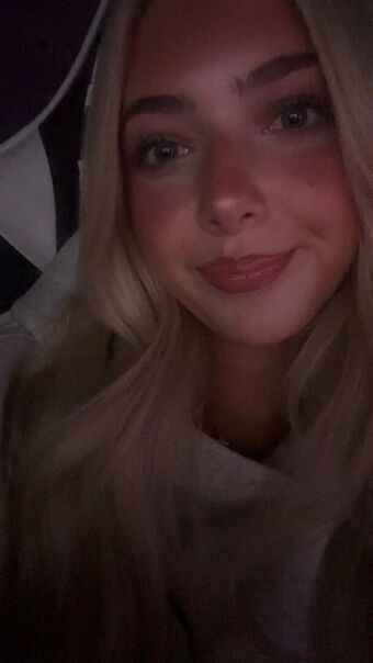 777keely Naakte Lekken OnlyFans Foto 18