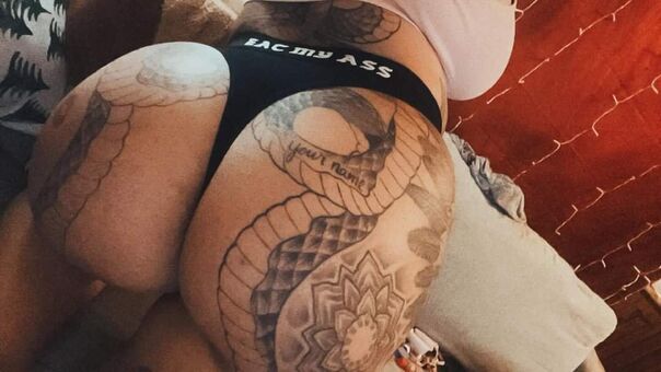 A1cheeks Naakte Lekken OnlyFans Foto 7