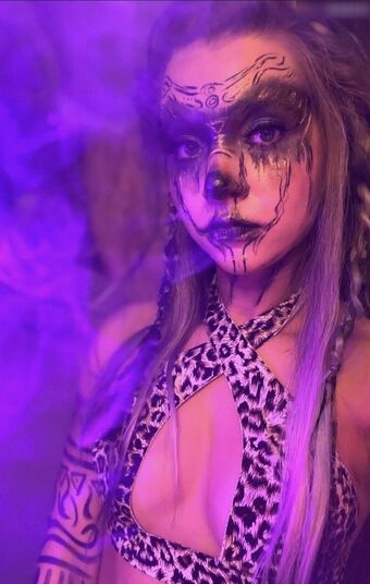 Aalliss Naakte Lekken OnlyFans Foto 50