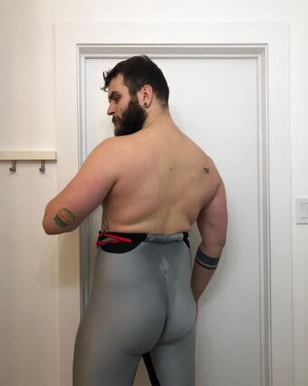 abeardedboy Naakte Lekken OnlyFans Foto 7