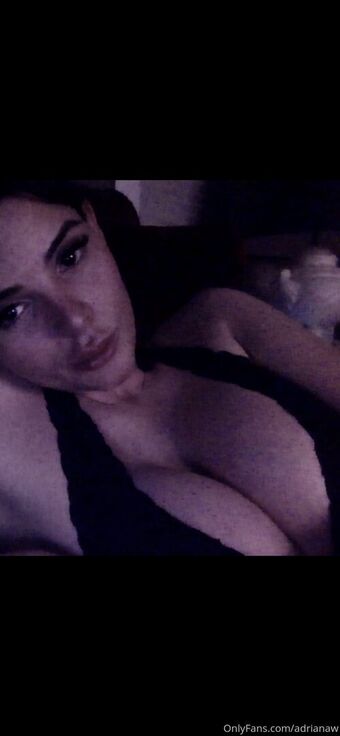 adrianaw Naakte Lekken OnlyFans Foto 5