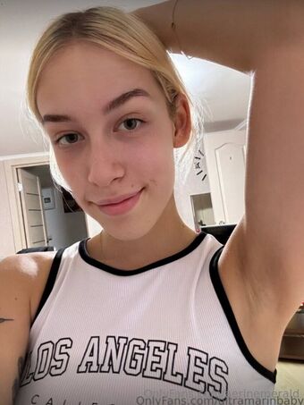 aerinemerald Naakte Lekken OnlyFans Foto 14