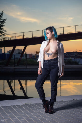 aesalya Naakte Lekken OnlyFans Foto 25