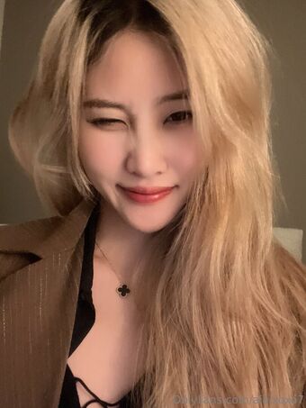 aiaixoxo7 Naakte Lekken OnlyFans Foto 17