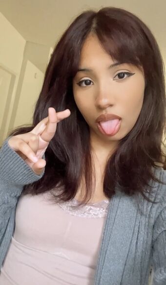 aikoirl Naakte Lekken OnlyFans Foto 4