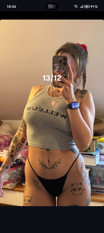 ainely32