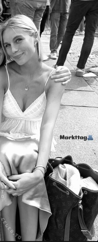 Alena Nolte Naakte Lekken OnlyFans Foto 76