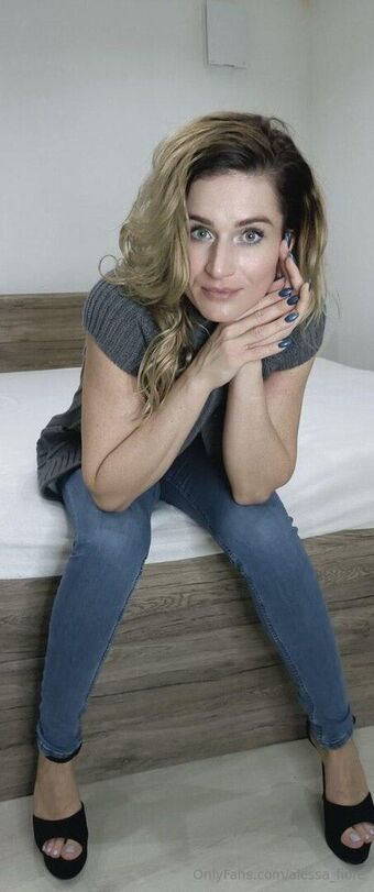 alessa_fiore Naakte Lekken OnlyFans Foto 36