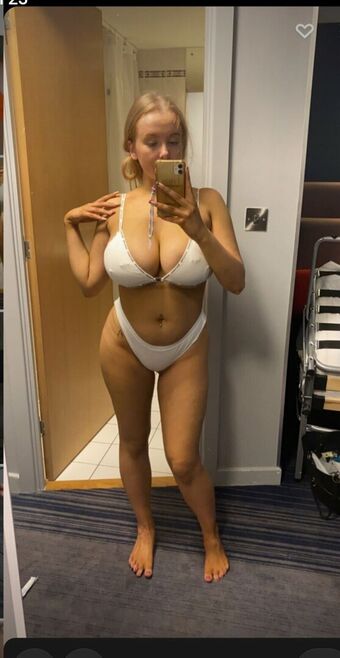Ambermaybx Naakte Lekken OnlyFans Foto 2