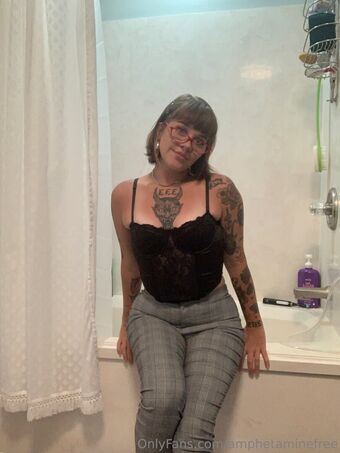 amphetaminefree Naakte Lekken OnlyFans Foto 2