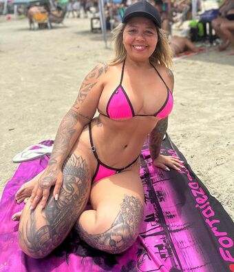 Angela Silva Naakte Lekken OnlyFans Foto 4