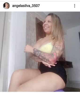 Angela Silva Naakte Lekken OnlyFans Foto 12