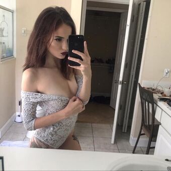 AngieFae Naakte Lekken OnlyFans Foto 5