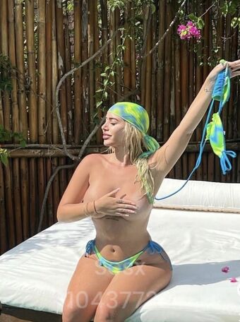 Angy_yourcherry Naakte Lekken OnlyFans Foto 2