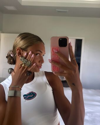 Anna Hall Naakte Lekken OnlyFans Foto 29