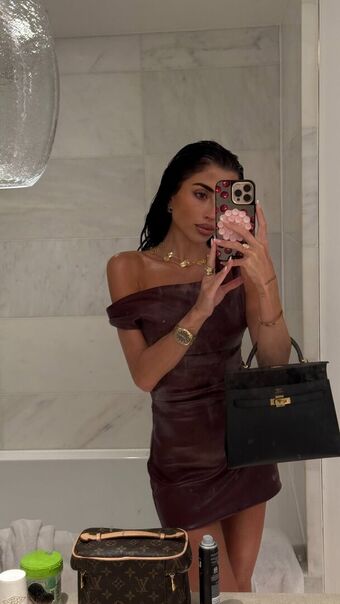 Asena Neuhoff Naakte Lekken OnlyFans Foto 8