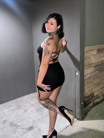 Ash2lit Naakte Lekken OnlyFans Foto 1