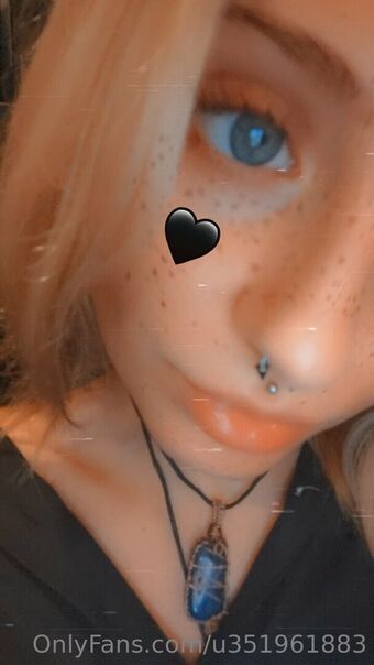 astrid-eclipse Naakte Lekken OnlyFans Foto 8