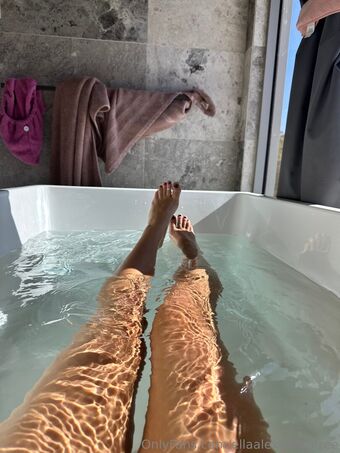 aussieamateursof Naakte Lekken OnlyFans Foto 18