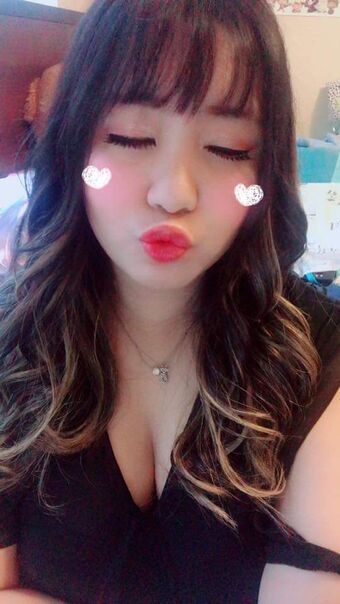 Aznproblems Naakte Lekken OnlyFans Foto 33