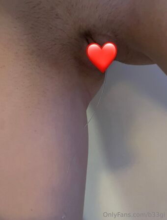 b33gi Naakte Lekken OnlyFans Foto 12