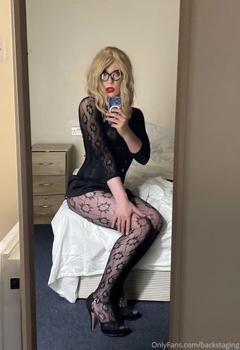 backstaging Naakte Lekken OnlyFans Foto 1