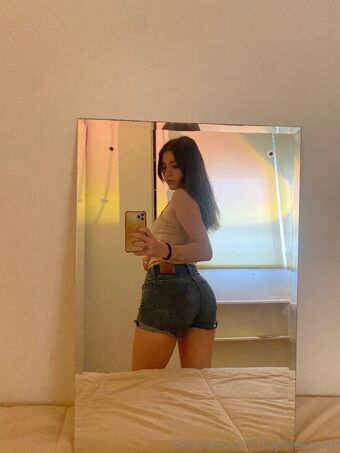 balmy Naakte Lekken OnlyFans Foto 12