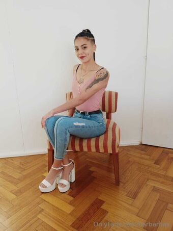 barbaritax Naakte Lekken OnlyFans Foto 1