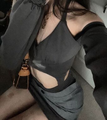 basedlilv Naakte Lekken OnlyFans Foto 30