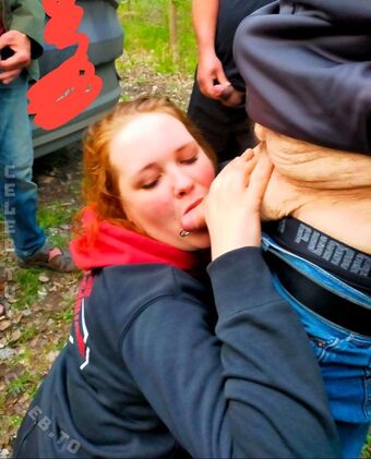 BasicMadleen Naakte Lekken OnlyFans Foto 7