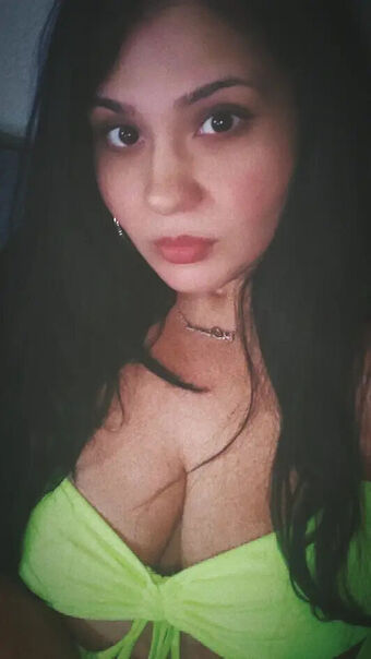 beautybygen92 Naakte Lekken OnlyFans Foto 35