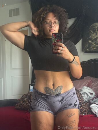 beeuzui Naakte Lekken OnlyFans Foto 36