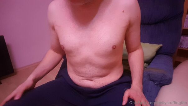 bellystuffingfan Naakte Lekken OnlyFans Foto 23