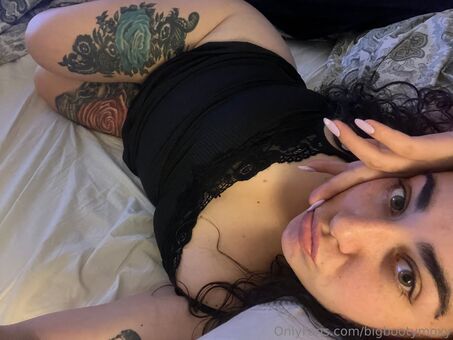 bigbootymoxy Naakte Lekken OnlyFans Foto 16