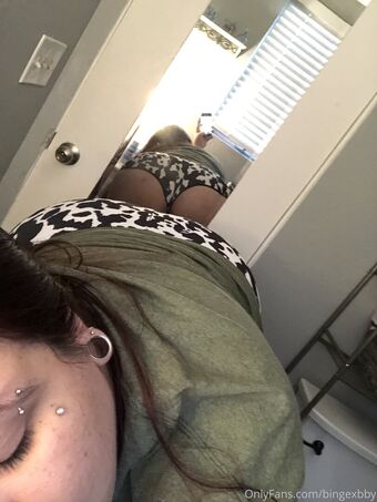 bingexbby Naakte Lekken OnlyFans Foto 5