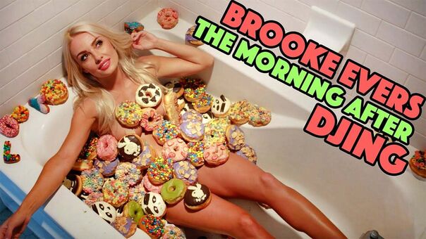 Brooke Evers Naakte Lekken OnlyFans Foto 42