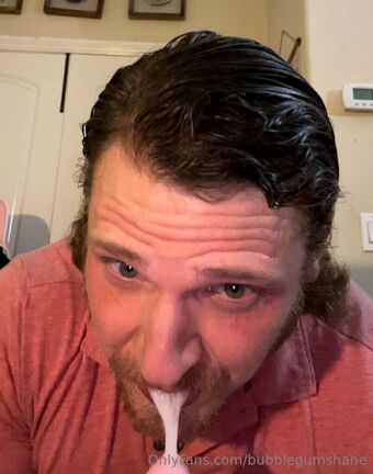 bubblegumshane Naakte Lekken OnlyFans Foto 11