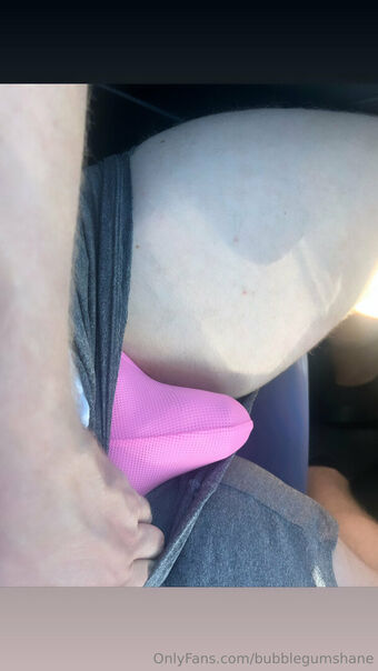 bubblegumshane Naakte Lekken OnlyFans Foto 17