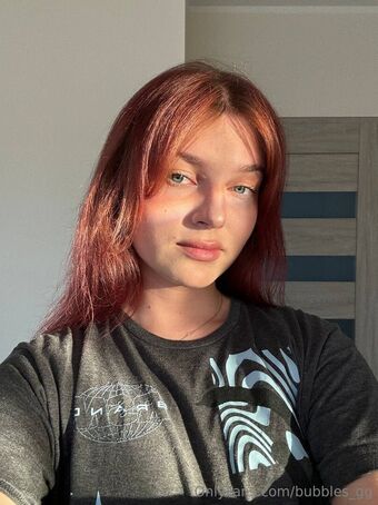bubbles_gg Naakte Lekken OnlyFans Foto 17