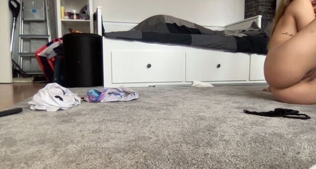 Bubucream Naakte Lekken OnlyFans Foto 1