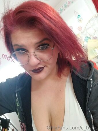 c_byee Naakte Lekken OnlyFans Foto 11