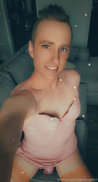 cagedsissy2020 Naakte Lekken OnlyFans Foto 14