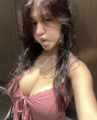 carly Naakte Lekken OnlyFans Foto 19