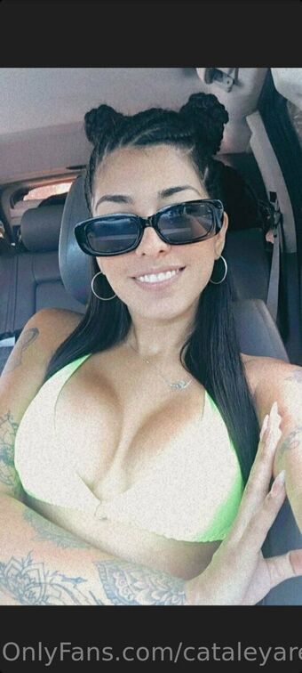 cataleyareign Naakte Lekken OnlyFans Foto 30