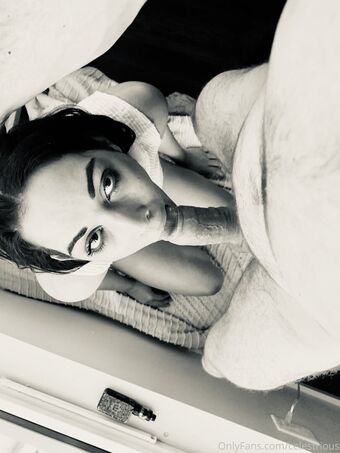 celestrious Naakte Lekken OnlyFans Foto 33