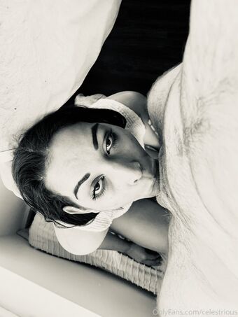 celestrious Naakte Lekken OnlyFans Foto 35