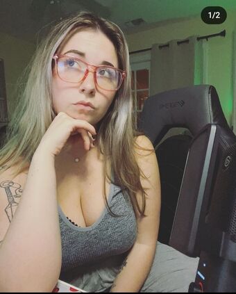 Cherrycgames Naakte Lekken OnlyFans Foto 14