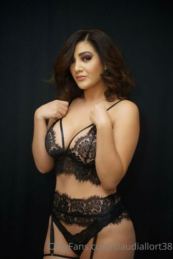 Claudia Llort Naakte Lekken OnlyFans Foto 5