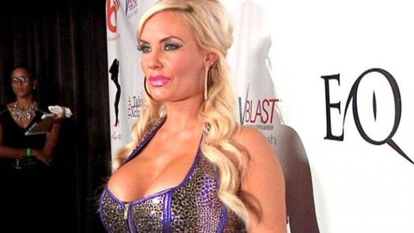 Coco Fox Naakte Lekken OnlyFans Foto 8